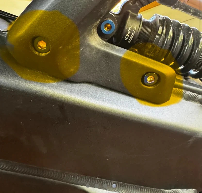 Titanium subframe bolts